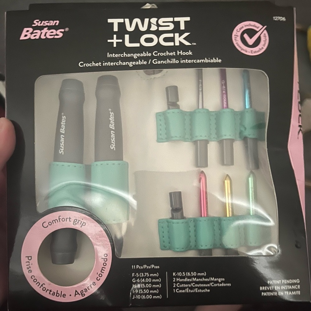 Susan bates twist and lock crochet hooks